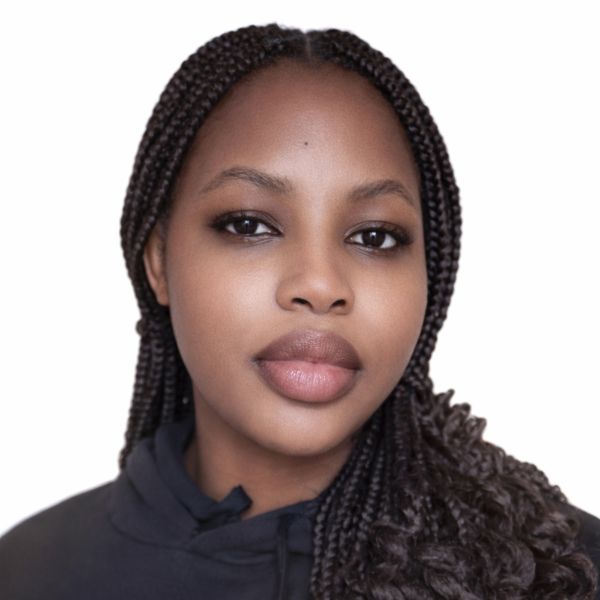 Obell J., Putzfrau in Potsdam