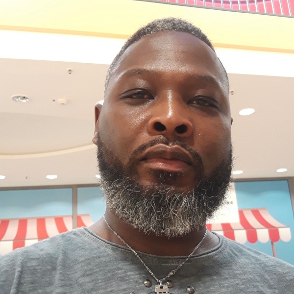 Adesoji O., Putzmann in Essen