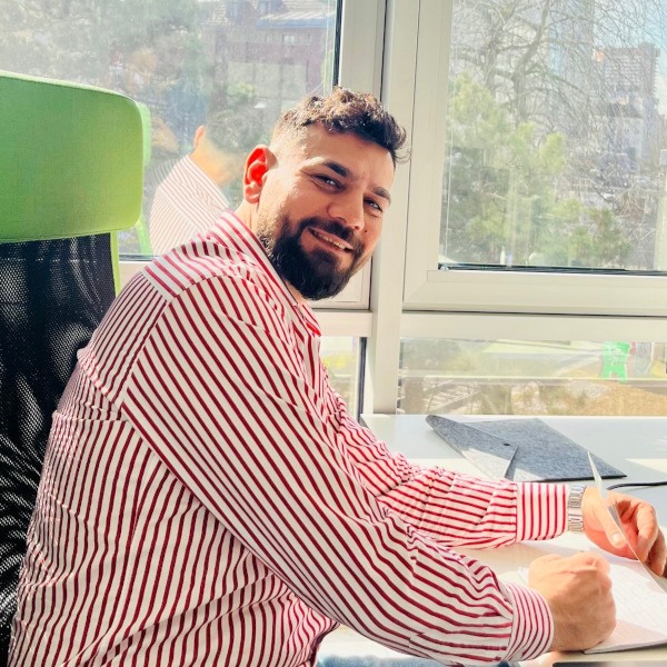 Mikail B., Putzmann in Düsseldorf