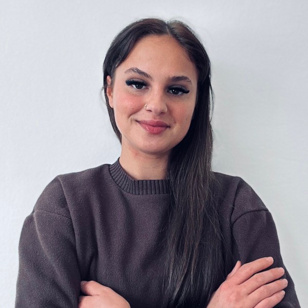 Albina M., Putzfrau in München