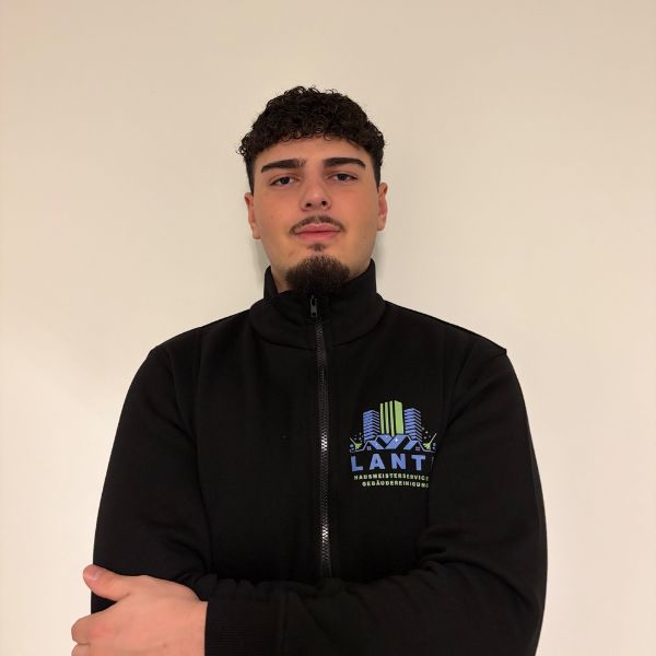 Taulant K., Putzmann in Augsburg