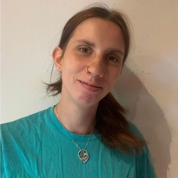 Celine Michelle J., Putzfrau in Limbach-Oberfrohna